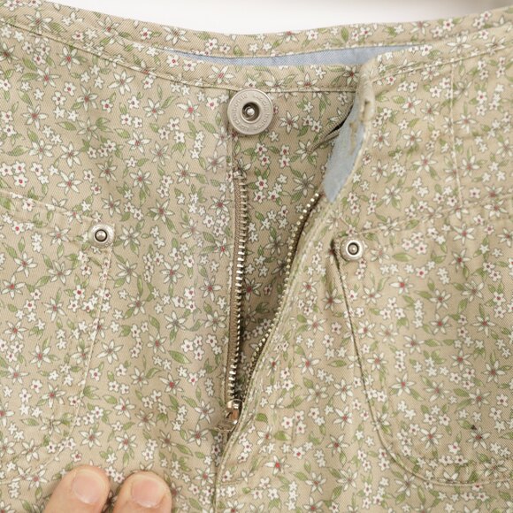 Liz Claiborne Lizwear Petite Floral Capri Pants size 2P - Picture 7 of 12